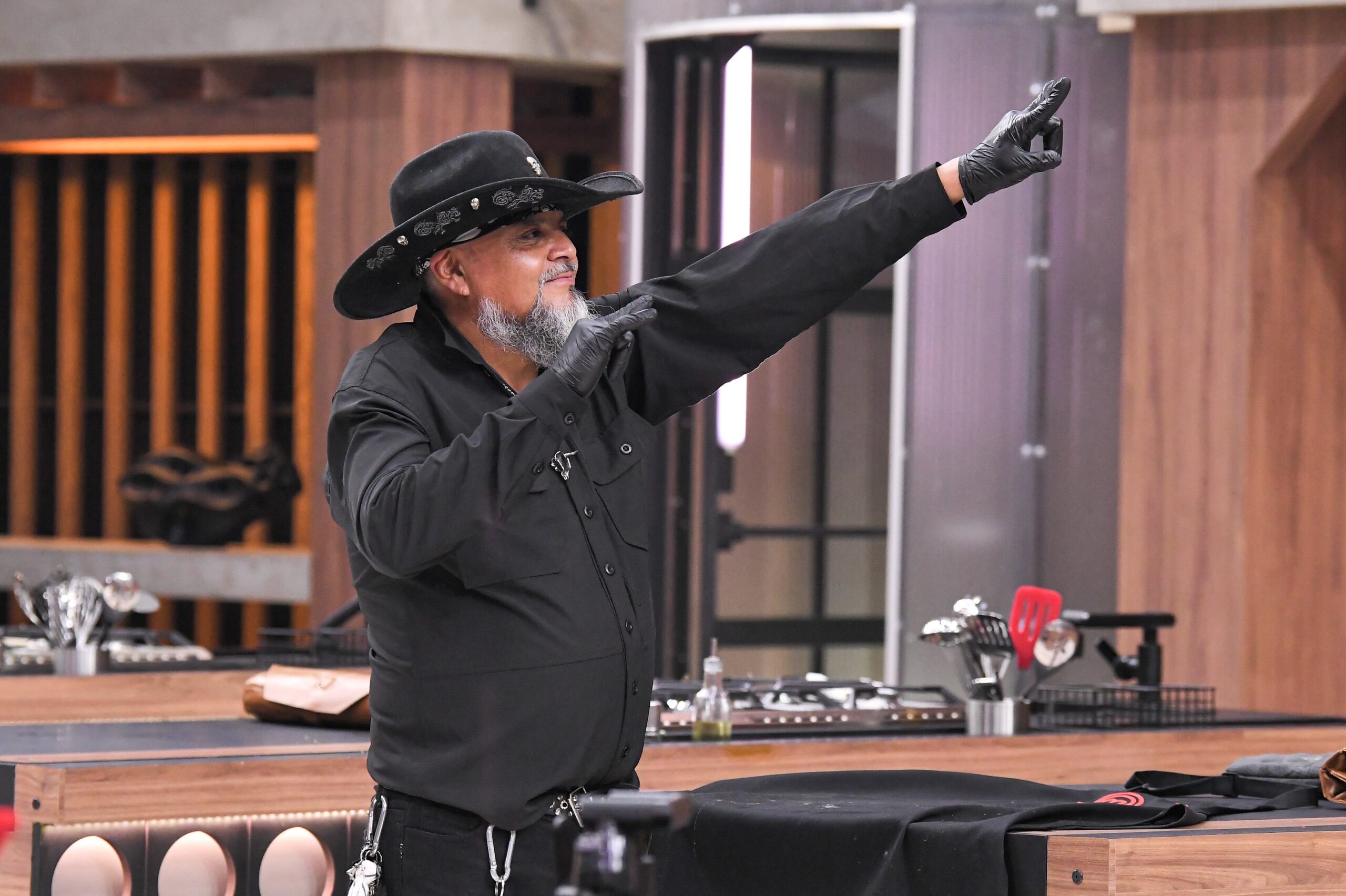 Javier fue el primer eliminado de 'MasterChef 24/7'. (Foto: Cortes&iacute;a TV Azteca)